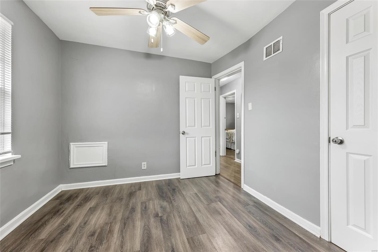 8844 Murvale Drive Jennings, MO 63136 - Photo 17 of 25