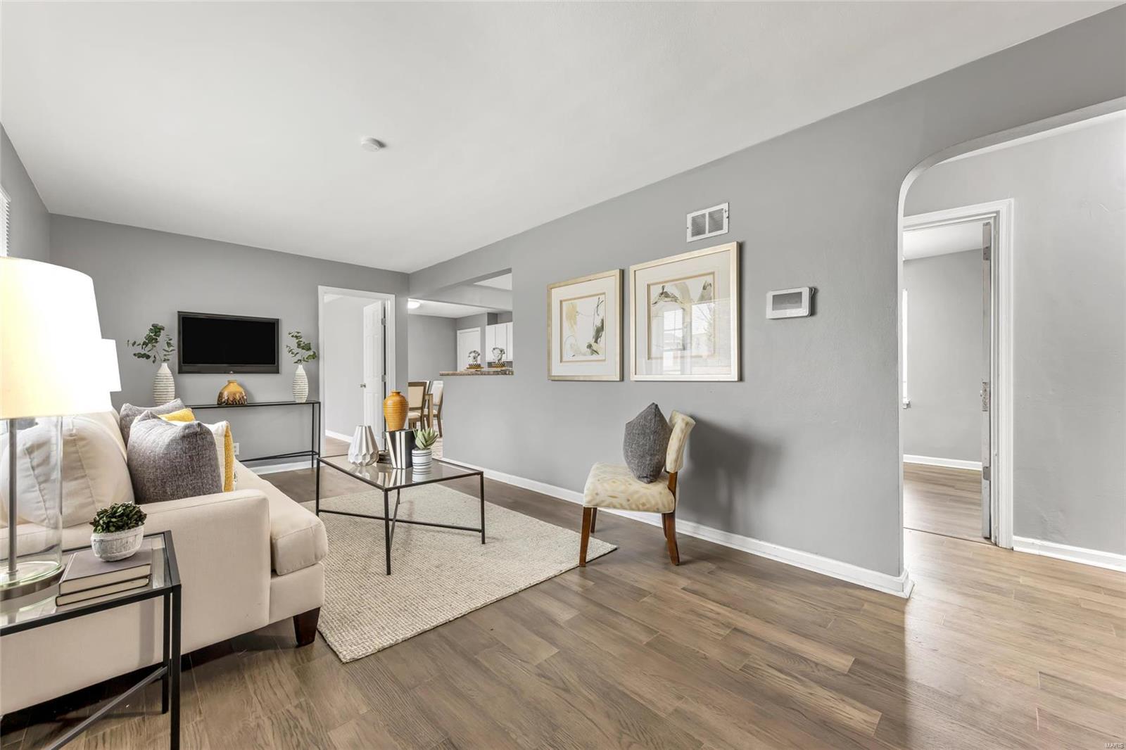 8844 Murvale Drive Jennings, MO 63136 - Photo 2 of 25