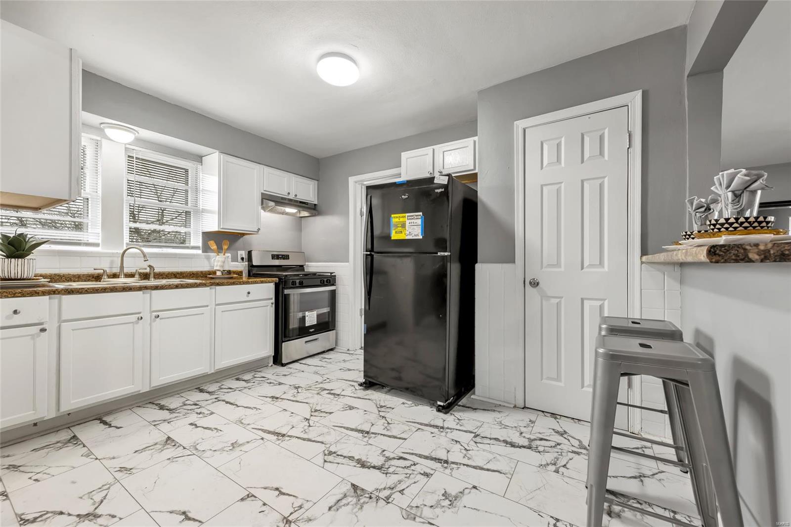 8844 Murvale Drive Jennings, MO 63136 - Photo 6 of 25