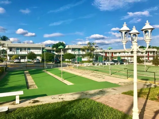 $1,500 | 2880 Lake Osborne Drive, Unit 205, Lake Worth Beach, FL 33461