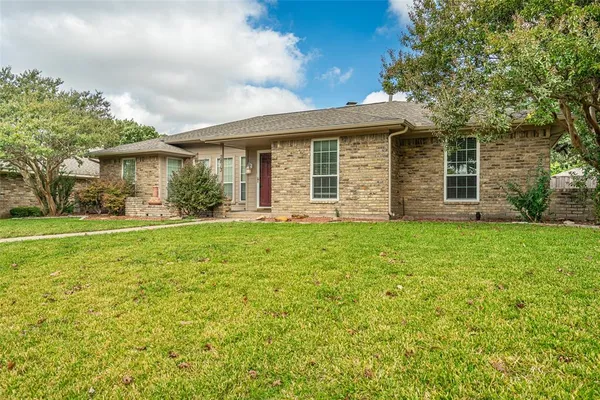 $2,750 | 2813 Glen Forest Lane, Plano, TX 75023