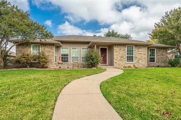 $2,750 | 2813 Glen Forest Lane, Plano, TX 75023