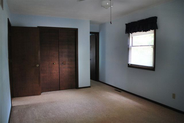 2307 Bashor Road Goshen, IN 46526 - Photo 11 of 17 Gallery Image 11
