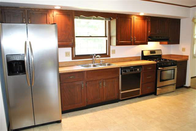 2307 Bashor Road Goshen, IN 46526 - Photo 8 of 17 Gallery Image 8