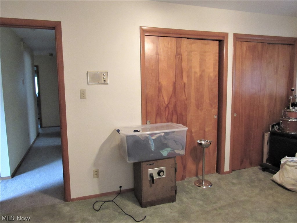 2525 Wright Road Akron, OH 44320 - Photo 14 of 21