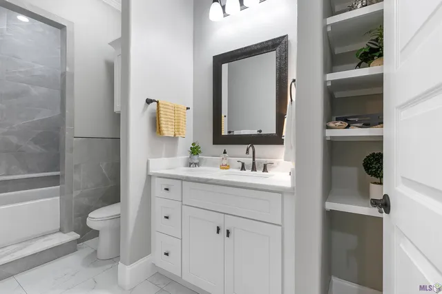 $954,000 | 6243 Highway 73, Geismar, LA 70734