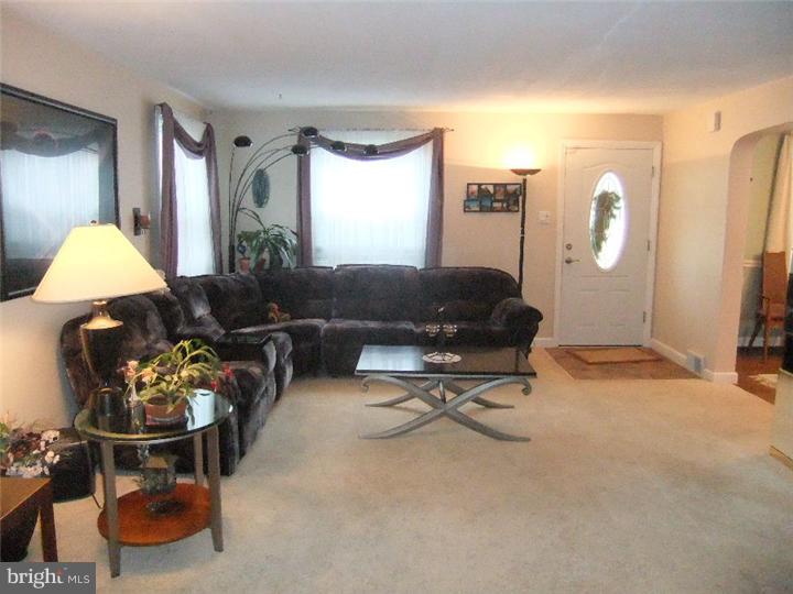 200 East Thomson Avenue Springfield, PA 19064 - Photo 3 of 25
