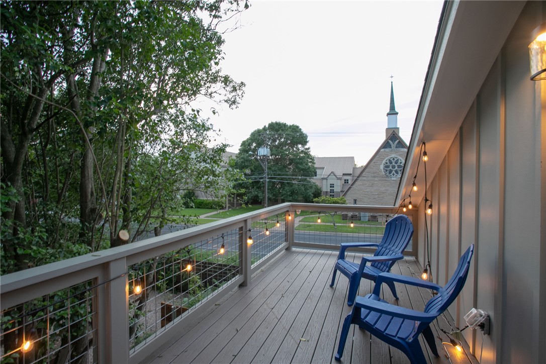 6613 Woodrow Avenue Austin, TX 78757 - Photo 24 of 27 a view of a two chairs in the balcony