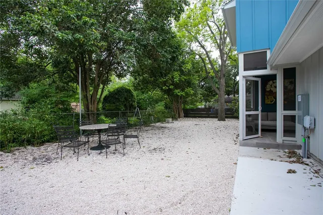 $3,500 | 6613 Woodrow Avenue, Austin, TX 78757