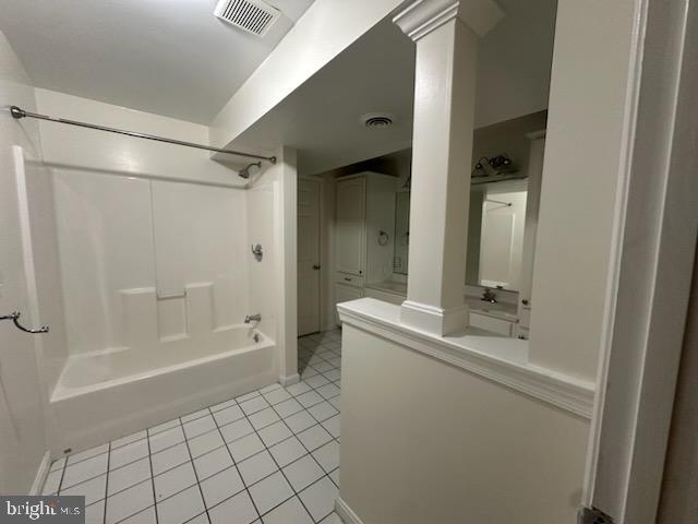 215 Hoile Lane Huntingtown, MD 20639 - Photo 6 of 8 Bathroom