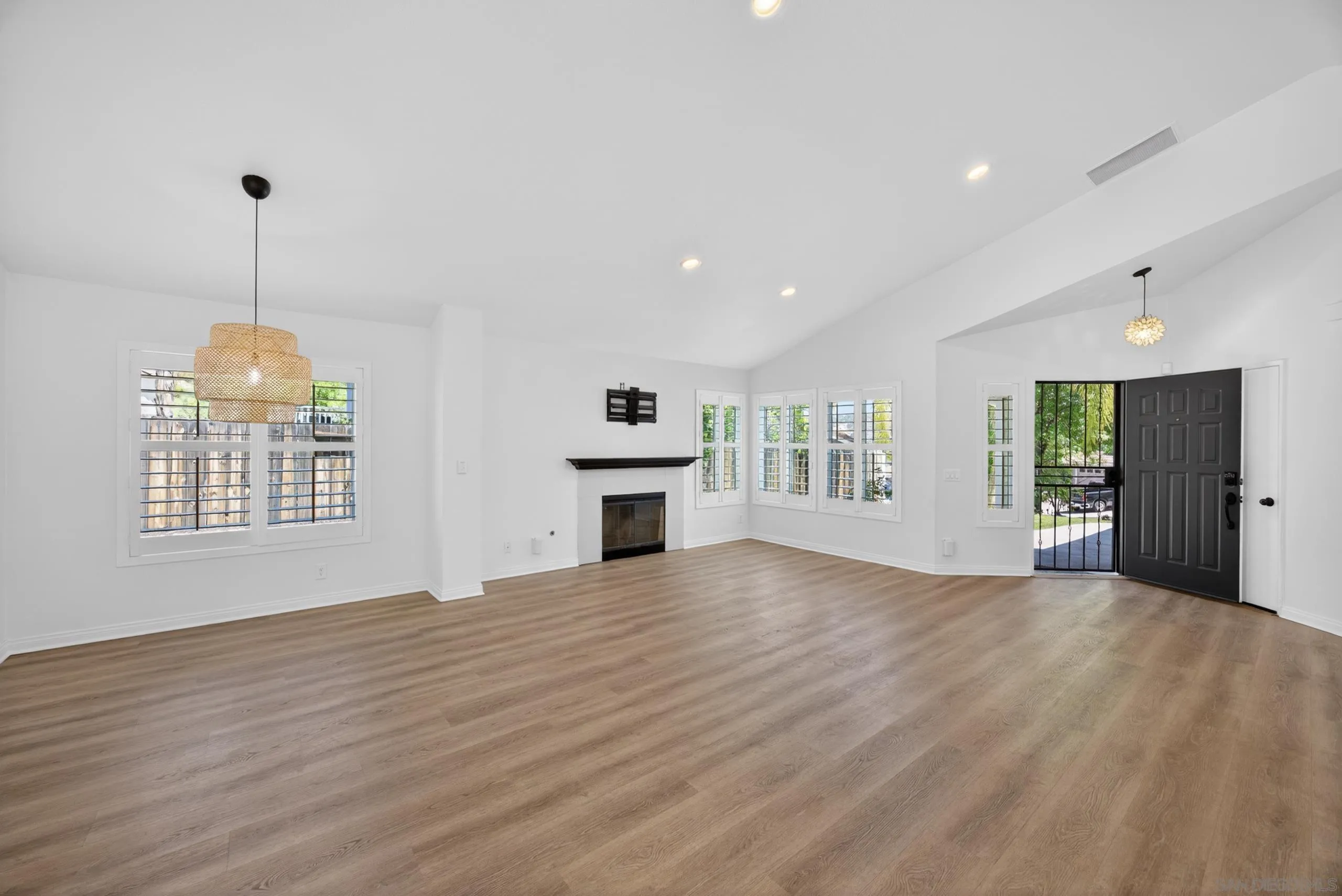 2409 Pimlico Place Alpine, CA 91901 - Photo 14 of 32