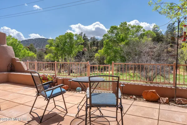a view of a yard and entertaining space