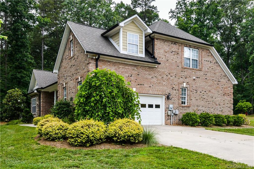 301 Kingsbridge Road Salisbury, NC 28144 - Photo 2 of 24 Gallery Image 2