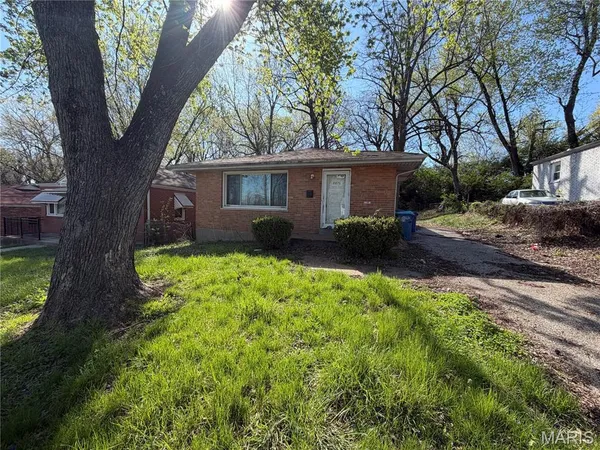 $39,900 | 8870 St Cyr Drive, St. Louis, MO 63136