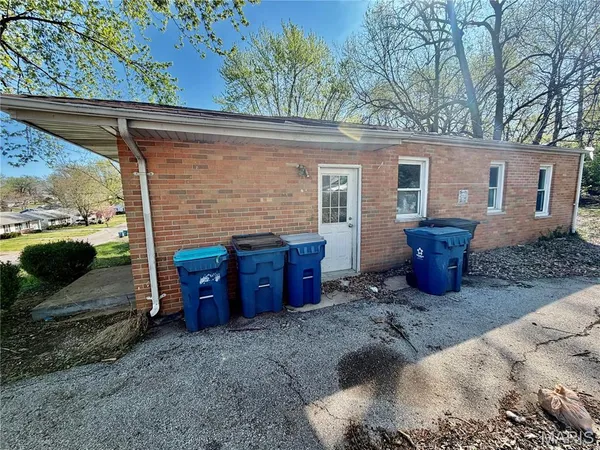 $39,900 | 8870 St Cyr Drive, St. Louis, MO 63136