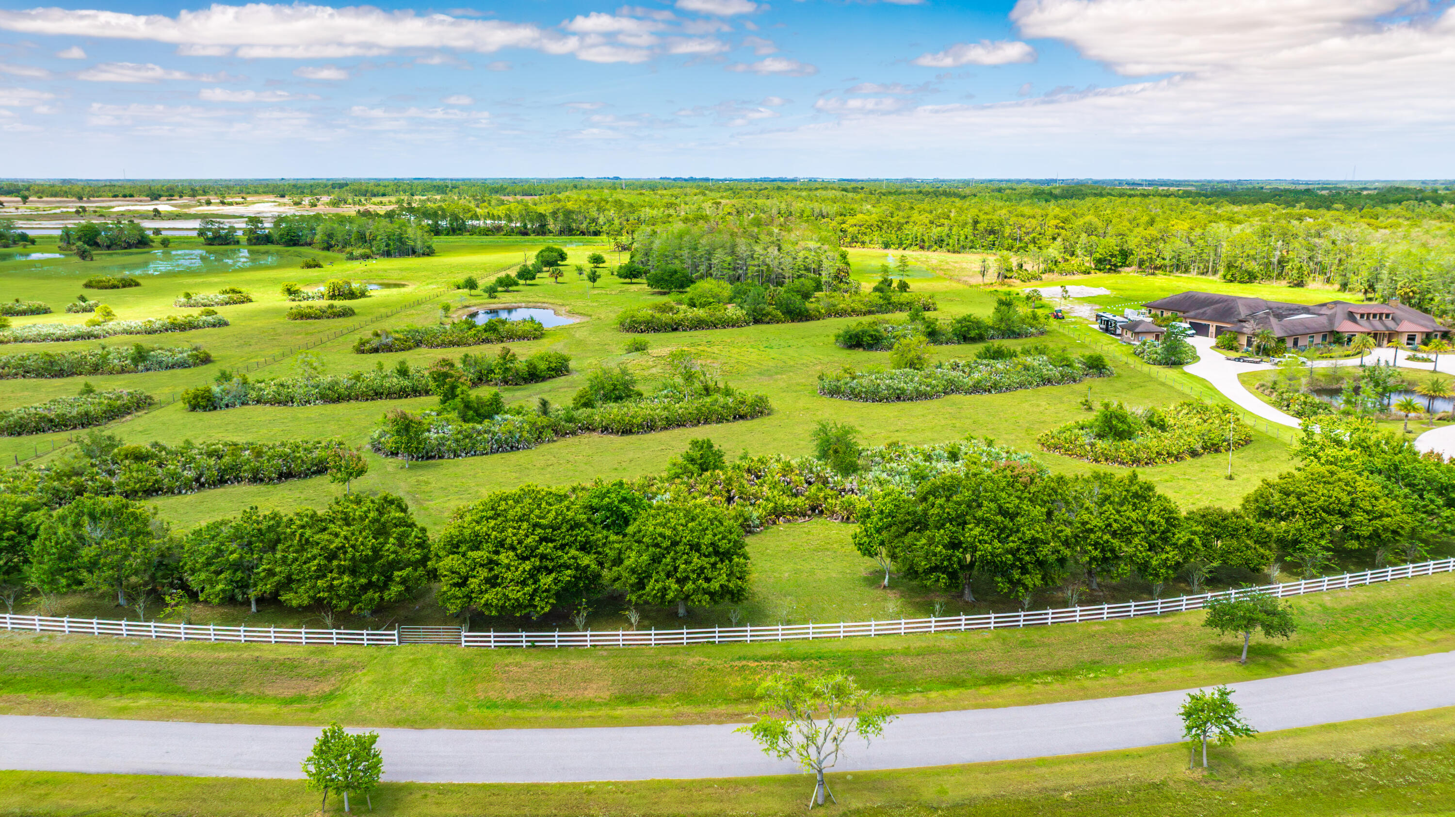 2097 Southwest Trailside Path Stuart, FL 34997 - Photo 12 of 20 DJI_20260416142553_0488_D_G