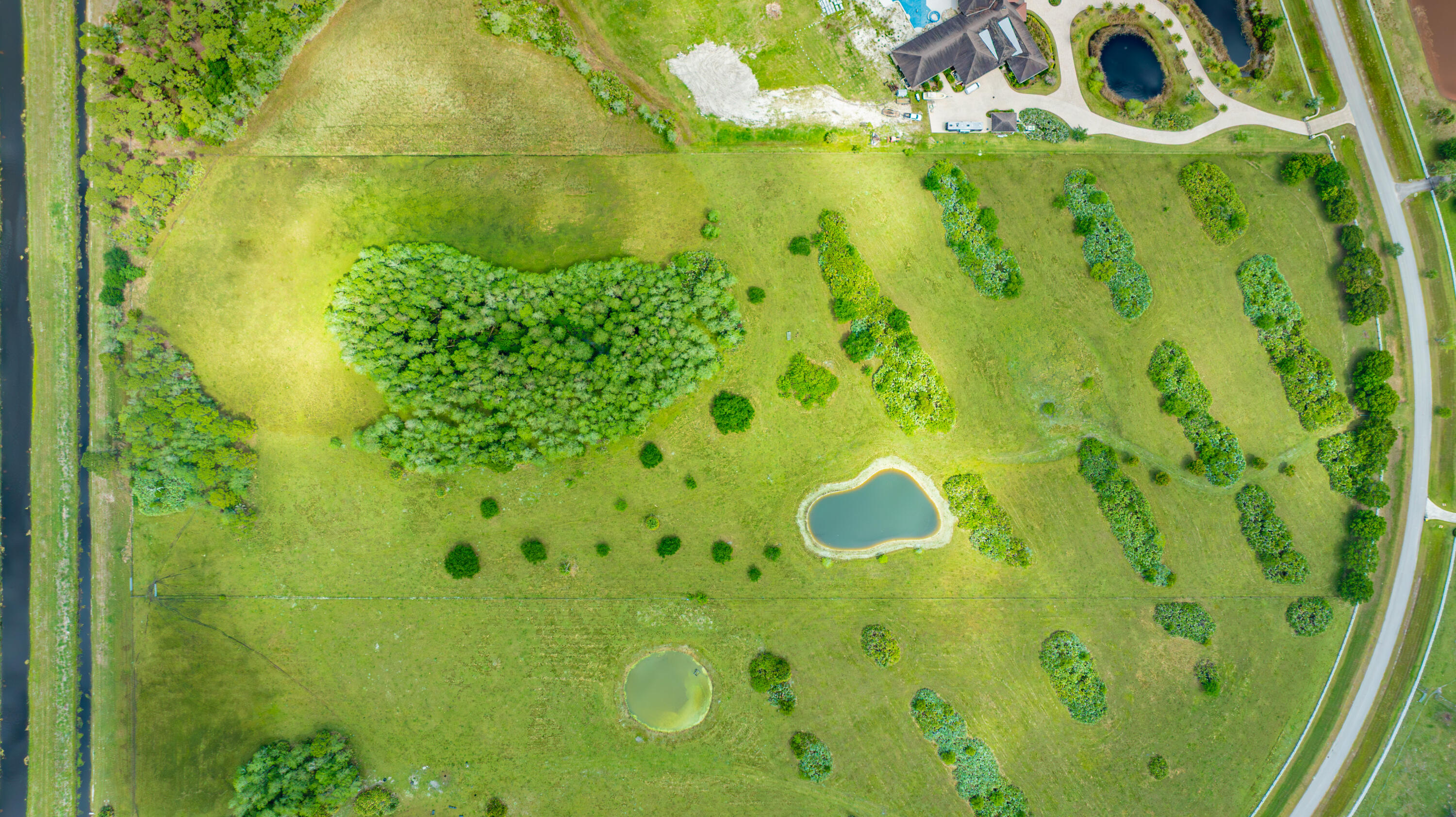 2097 Southwest Trailside Path Stuart, FL 34997 - Photo 9 of 20 DJI_20260416142035_0475_D_G