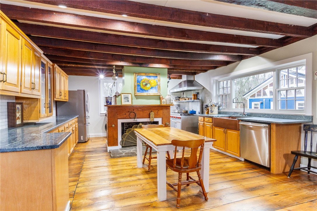 27 Mill Road Foster, RI 02825 - Photo 7 of 50