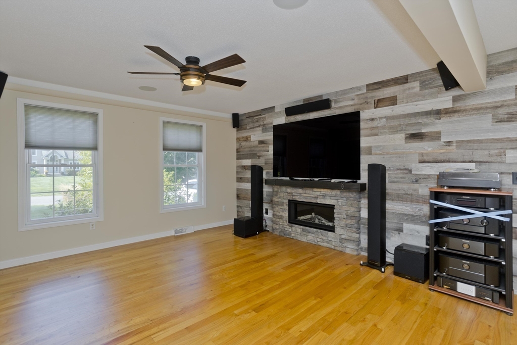 11 Upper River Road South Hadley, MA 01075 - Photo 11 of 23 Gallery Image 11