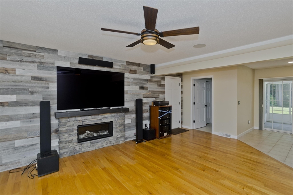 11 Upper River Road South Hadley, MA 01075 - Photo 12 of 23 Gallery Image 12