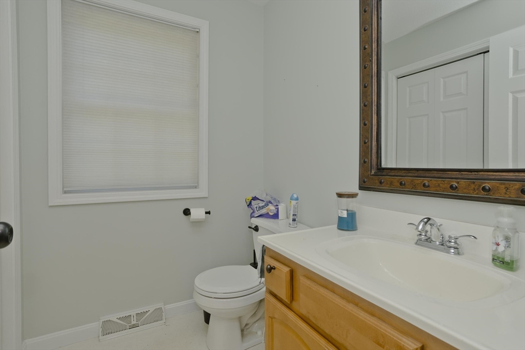 11 Upper River Road South Hadley, MA 01075 - Photo 13 of 23 Gallery Image 13
