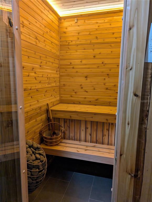 7429 Gathering Court Reunion, FL 34747 - Photo 20 of 40 a balcony with table and chairs