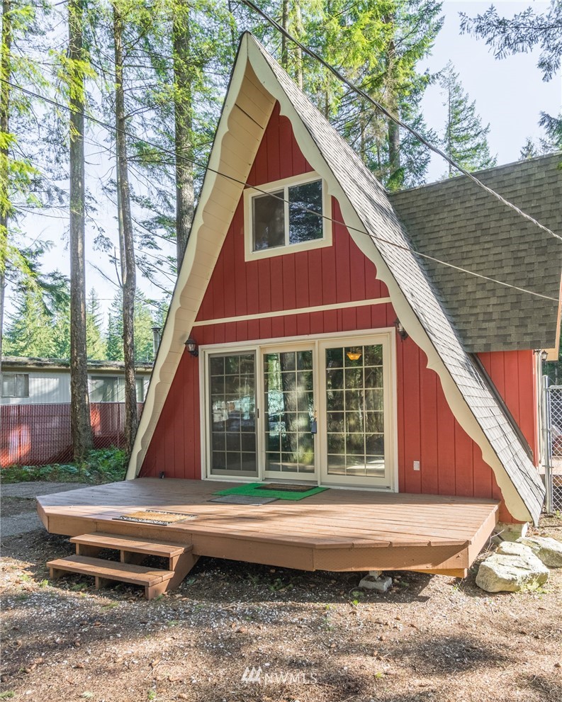 6351 Dardu Road Maple Falls, WA 98266 - Photo 1 of 23 Gallery Image 1