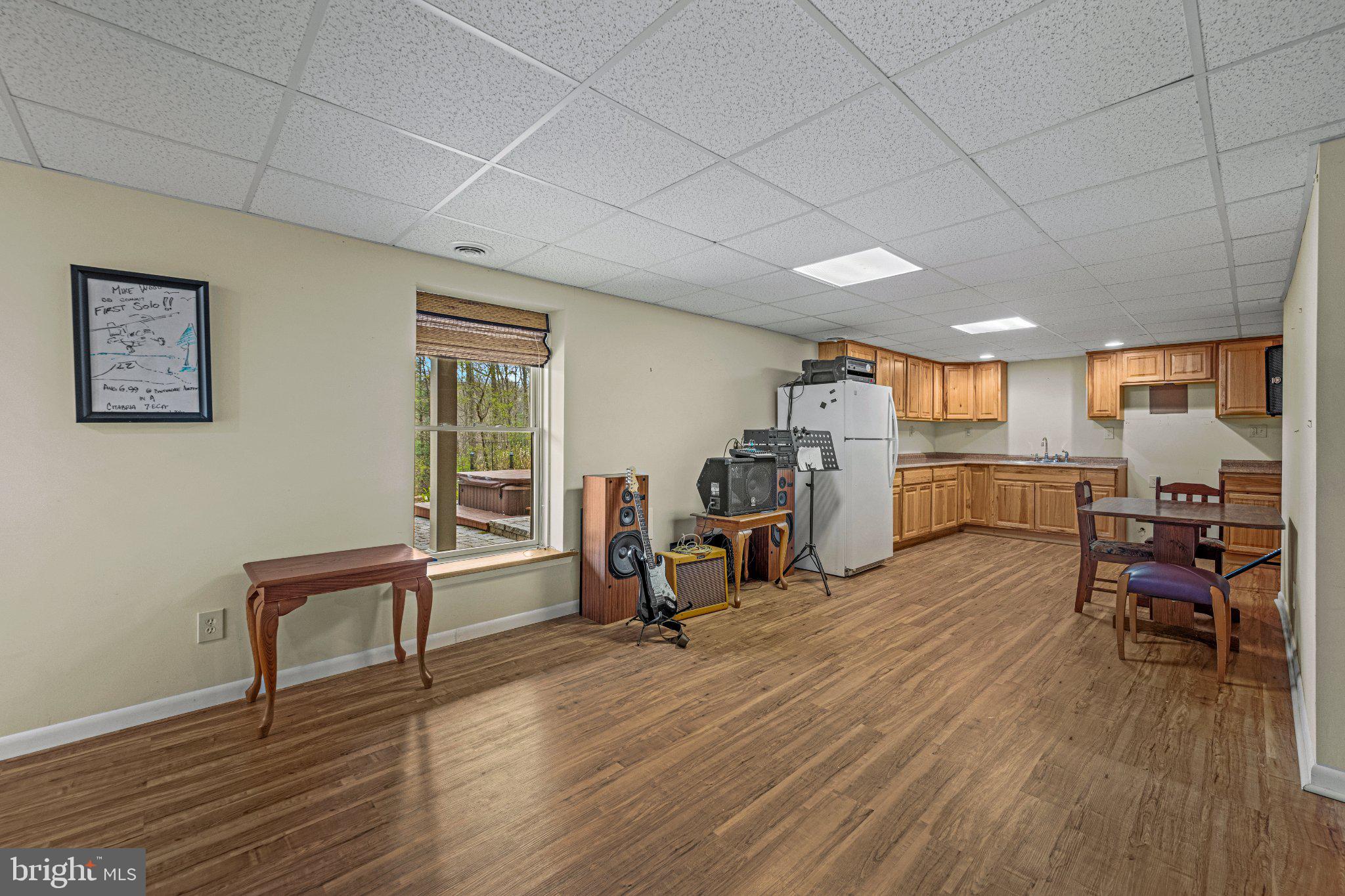 21042 Millers Mill Road Freeland, MD 21053 - Photo 112 of 122 a view of a livingroom with furniture and a workspace