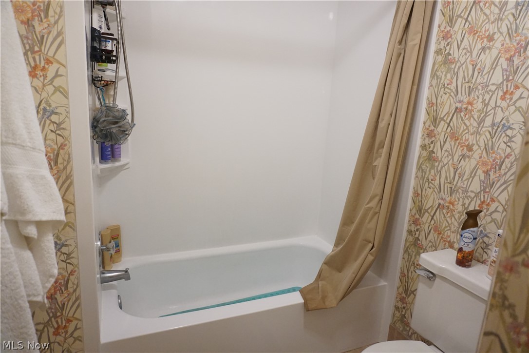 6472 State Road, Unit J9 Parma, OH 44134 - Photo 9 of 16