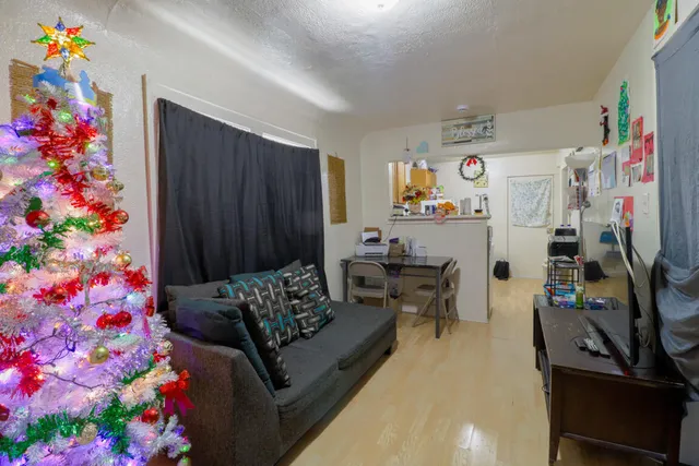 $124,900 | 215 East Chambers Street, Milwaukee, WI 53212