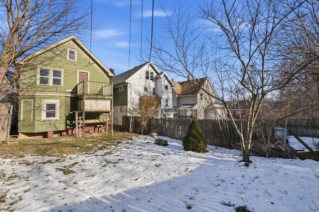 $124,900 | 215 East Chambers Street, Milwaukee, WI 53212