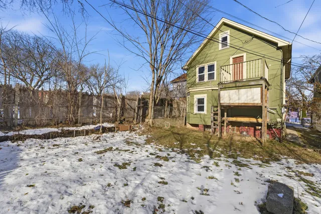 $124,900 | 215 East Chambers Street, Milwaukee, WI 53212