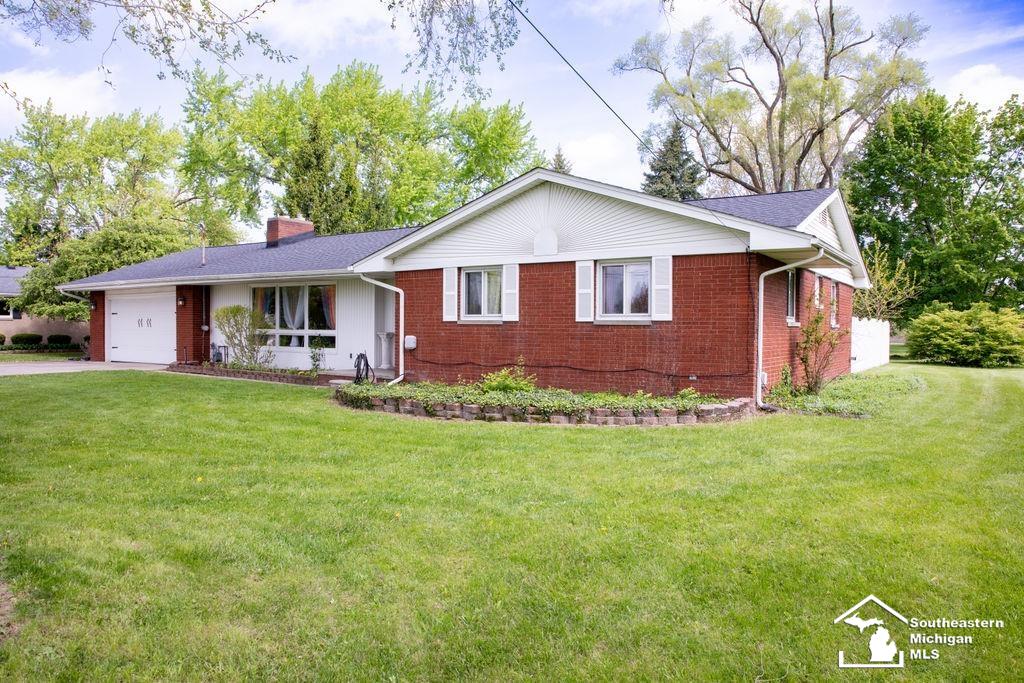 4666 East Dunbar Road Monroe, MI 48161 - Photo 3 of 37