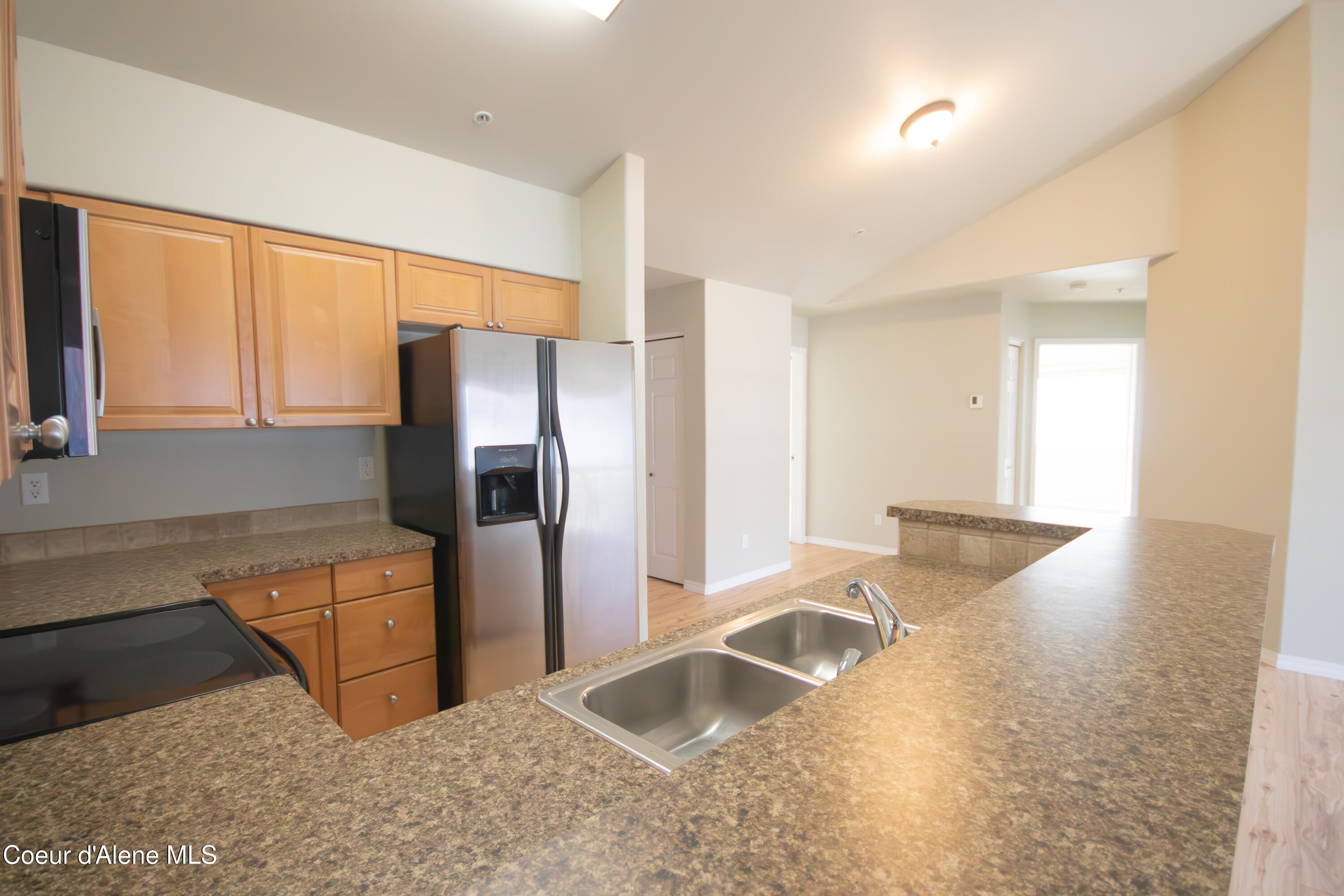 322 North Promenade Loop, Unit 212 Post Falls, ID 83854 - Photo 5 of 30 IMG_1216