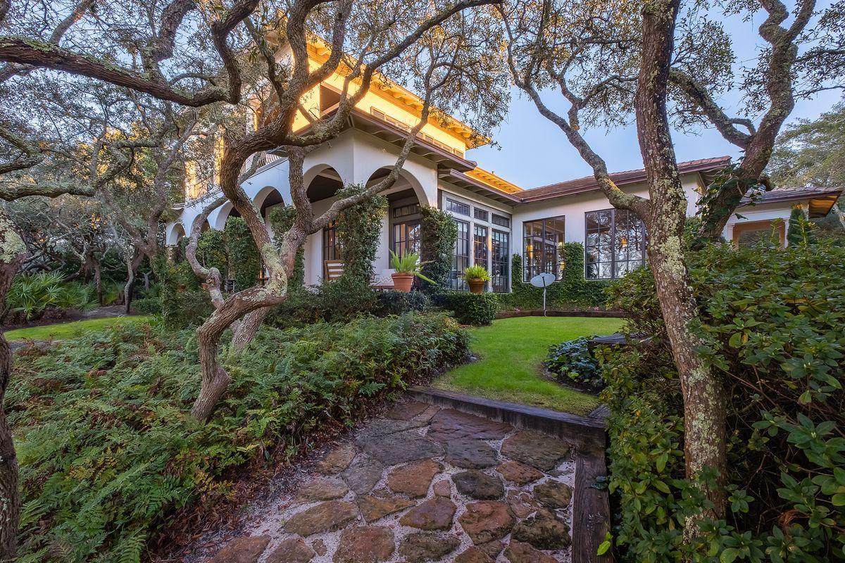 111 Little Redfish Ln.