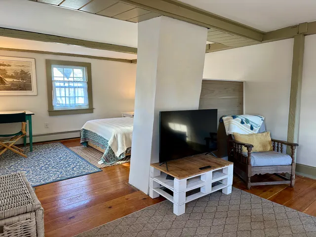 $3,000 | 43 Pennywise Lane, Old Saybrook, CT 06475