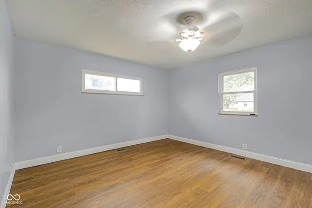 $227,900 | 2001 West Woodmont Drive, Muncie, IN 47304