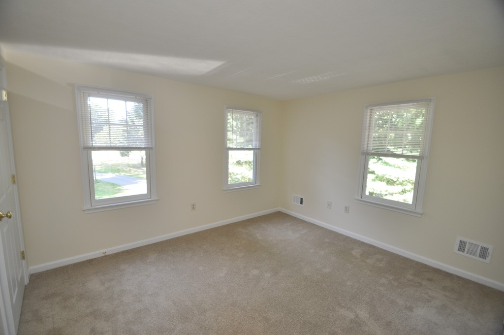 9 Averill Road, Unit 1 Middleton, MA 01949 - Photo 8 of 17 Gallery Image 8