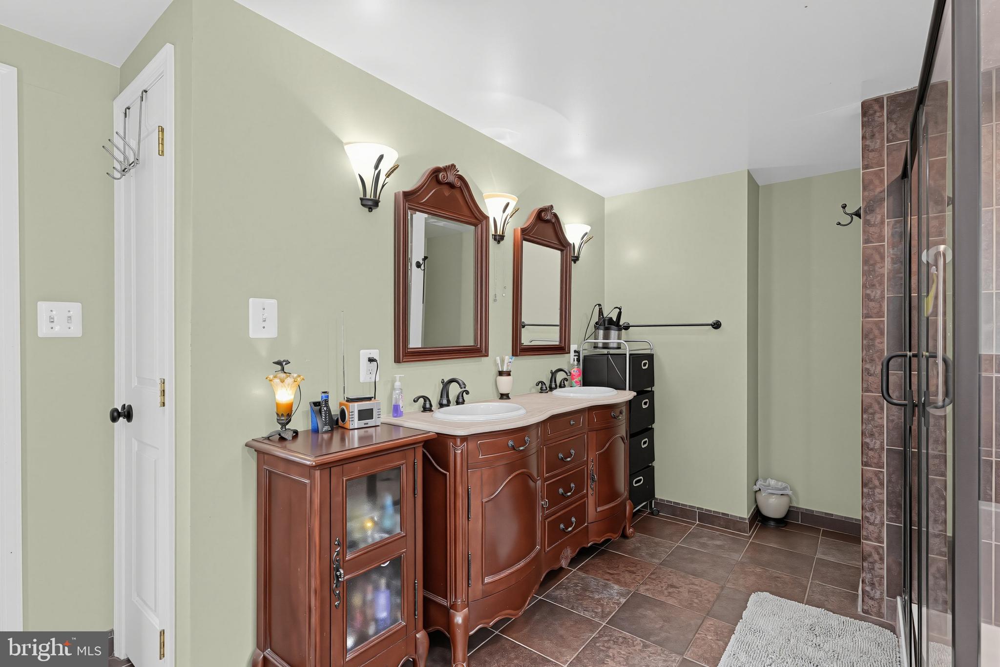 17110 Longdraft Road Gaithersburg, MD 20878 - Photo 18 of 50 Gallery Image 18