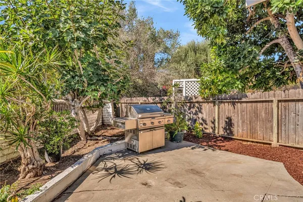 $1,299,000 | 1971 West Santa Cruz Street, San Pedro, CA 90732