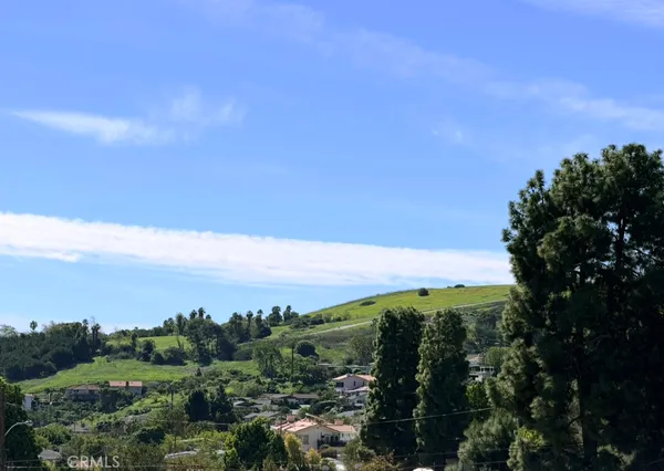 $1,299,000 | 1971 West Santa Cruz Street, San Pedro, CA 90732