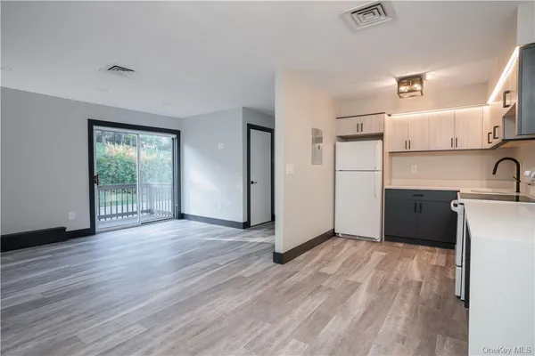 $2,950 | 8-12 South Boulevard, Unit 12203, Nyack, NY 10960