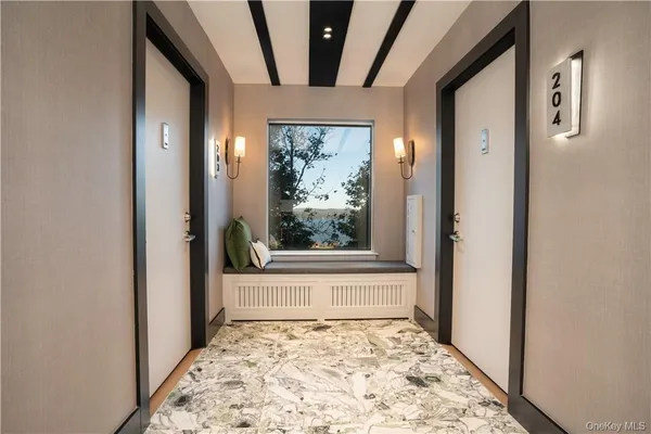 $2,950 | 8-12 South Boulevard, Unit 12203, Nyack, NY 10960