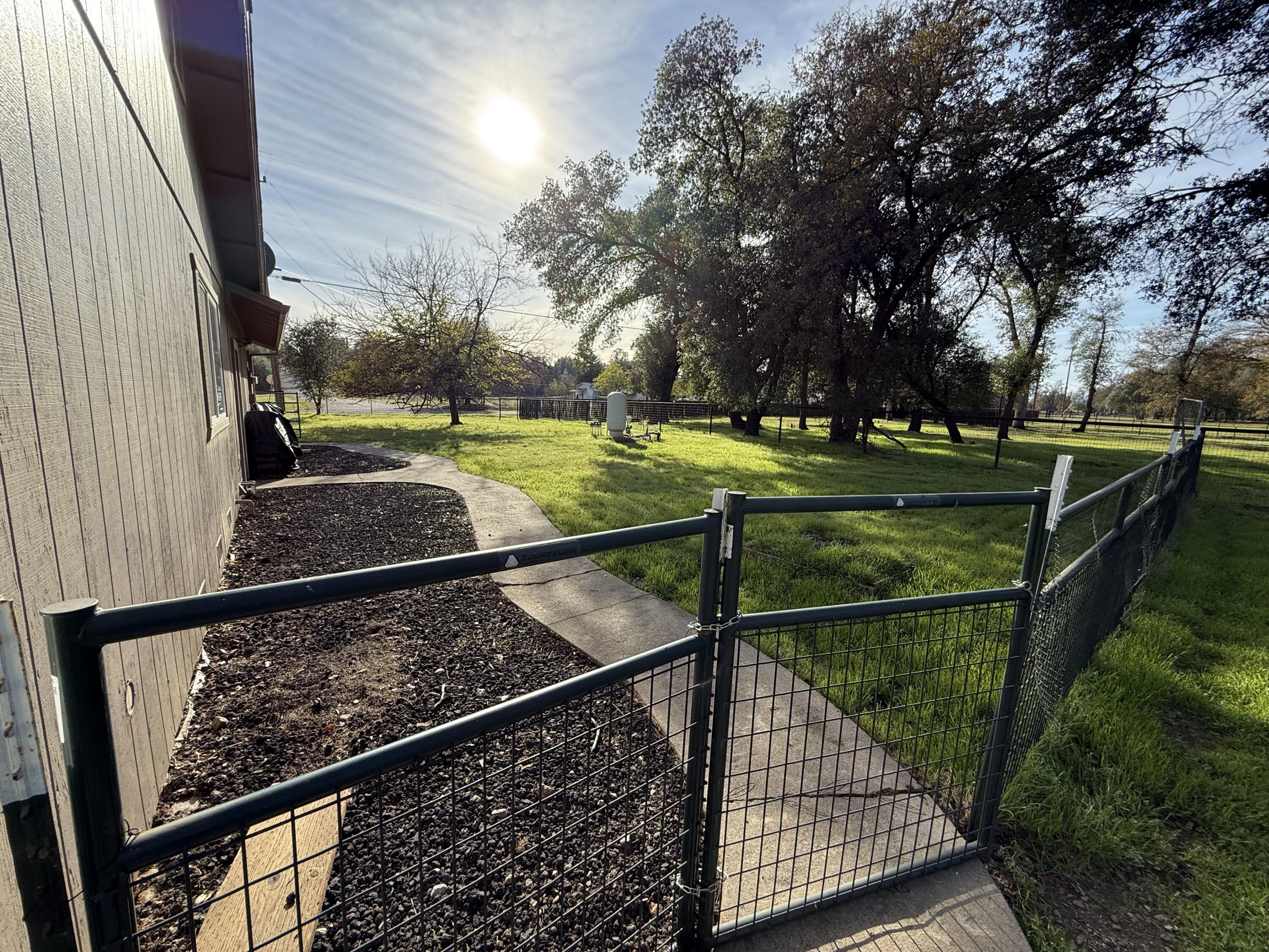 17140 Evergreen Road Cottonwood, CA 96022 - Photo 20 of 32 a view of swimming pool