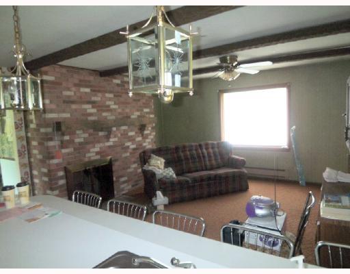 164 Old Mill Road Chalk Hill, PA 15421 - Photo 4 of 8 Den/Family/Great Room.