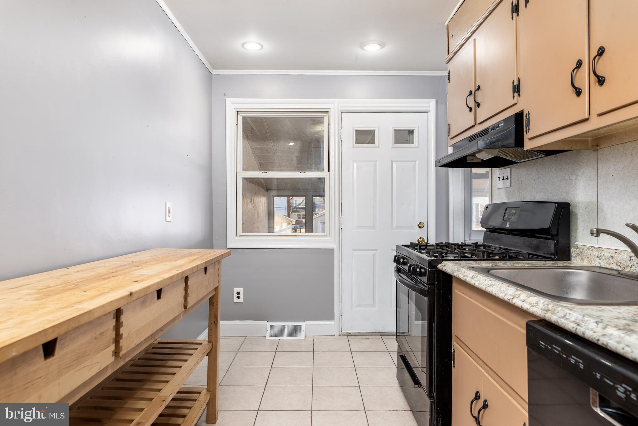 1423 Blackrock Road Swarthmore, PA 19081 - Photo 5 of 25 Wonderful Cooking Prep Space