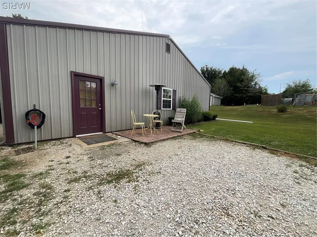 $319,900 | 5414 County Road 150, Taylor, MO 63471