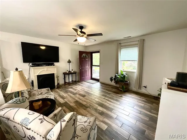 $319,900 | 5414 County Road 150, Taylor, MO 63471