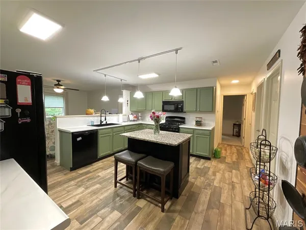 $304,900 | 5414 County Road 150, Taylor, MO 63471