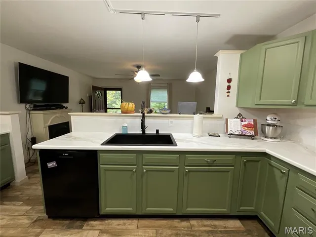 $319,900 | 5414 County Road 150, Taylor, MO 63471